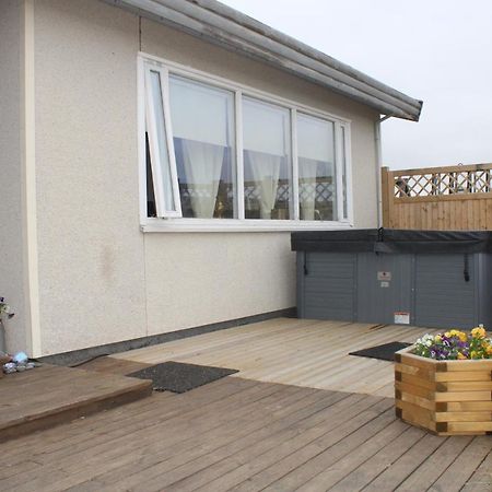 Stori-Bakki Guesthouse-With Hot Tub Egilsstaðir Eksteriør bilde